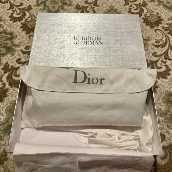 Christian Dior Micro-Cannage Lady Dior Croisiere Wallet On Chain - Picture 10 of 10